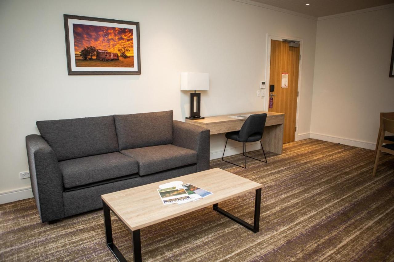 Porter'S Plainland Hotel エクステリア 写真